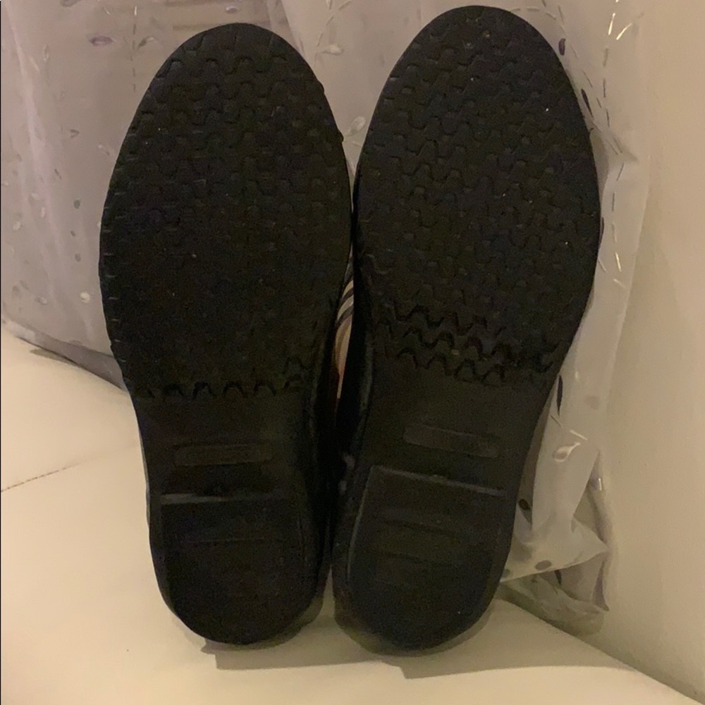 Burberry rain boots - Picture 6 of 8